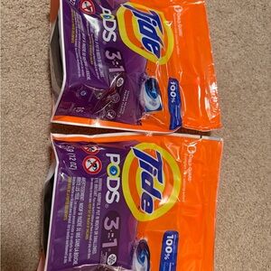Tide Pods 3-in-1 Laundry Detergent - Purple and Orange